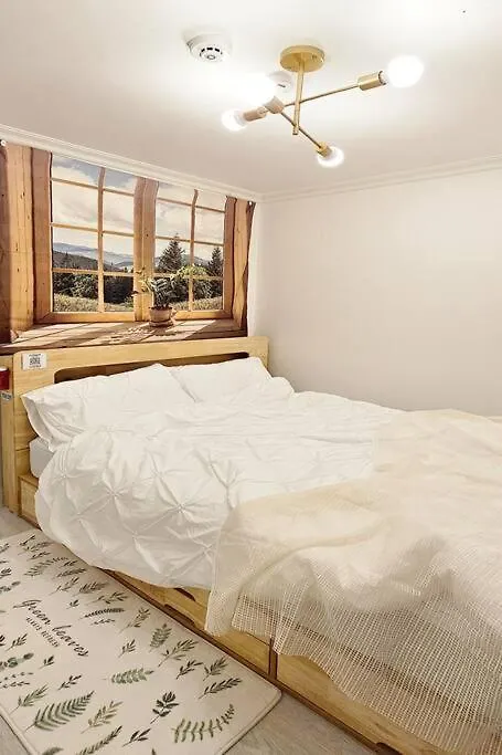 Evermore #Sinchon Station 5Min #Seogang Station 1Min Apartment Seoul