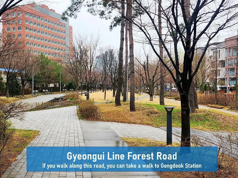 Evermore #Sinchon Station 5Min #Seogang Station 1Min Apartment Seoul South Korea